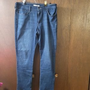 Levi mid rise skinny Jeans